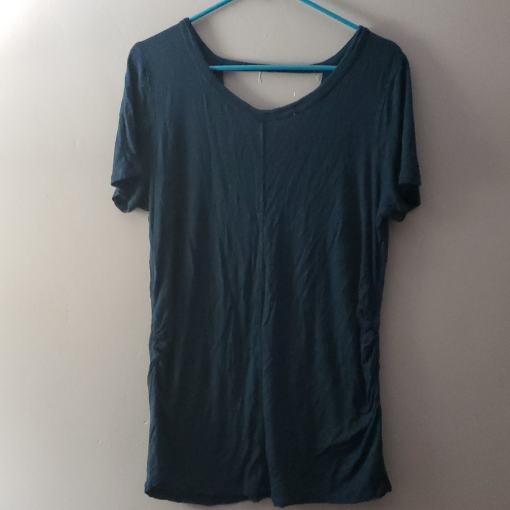 Laila Jayde maternity top